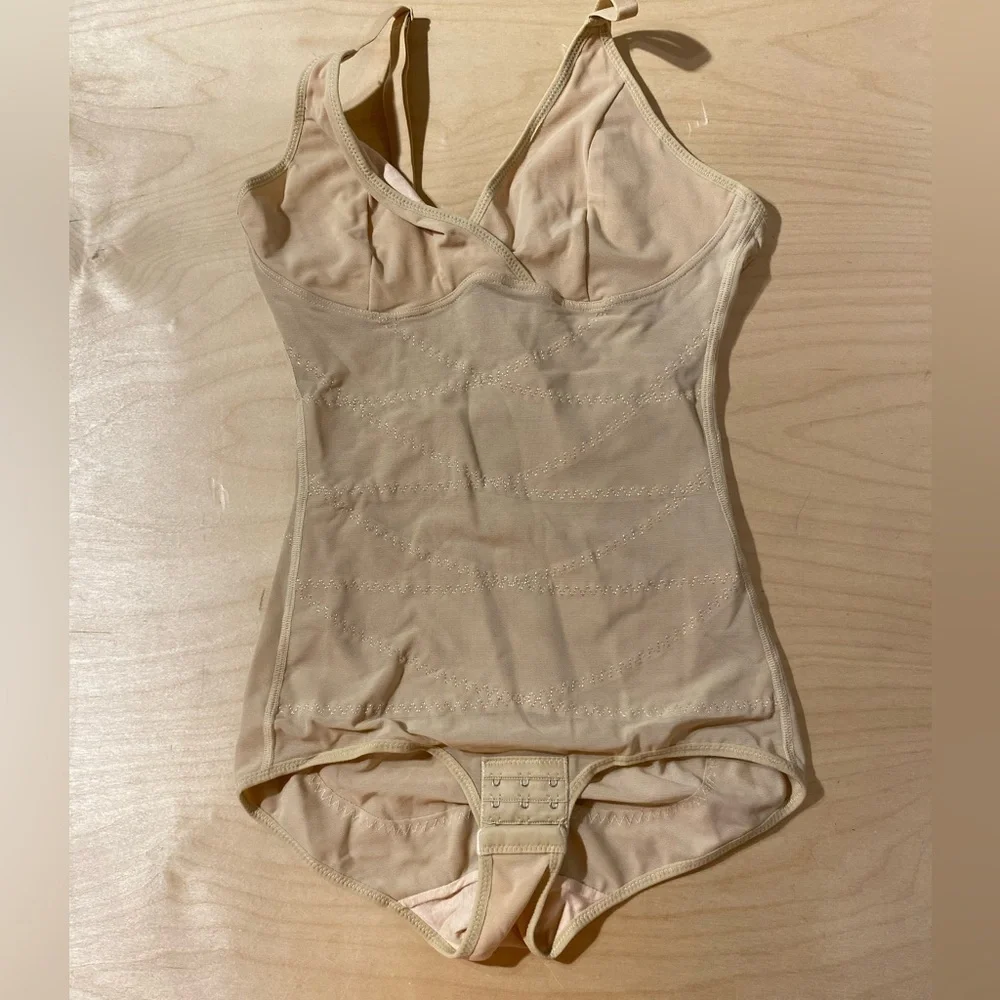 Irisnaya Beige Shaping Bodysuit Medium NWOT (OO)